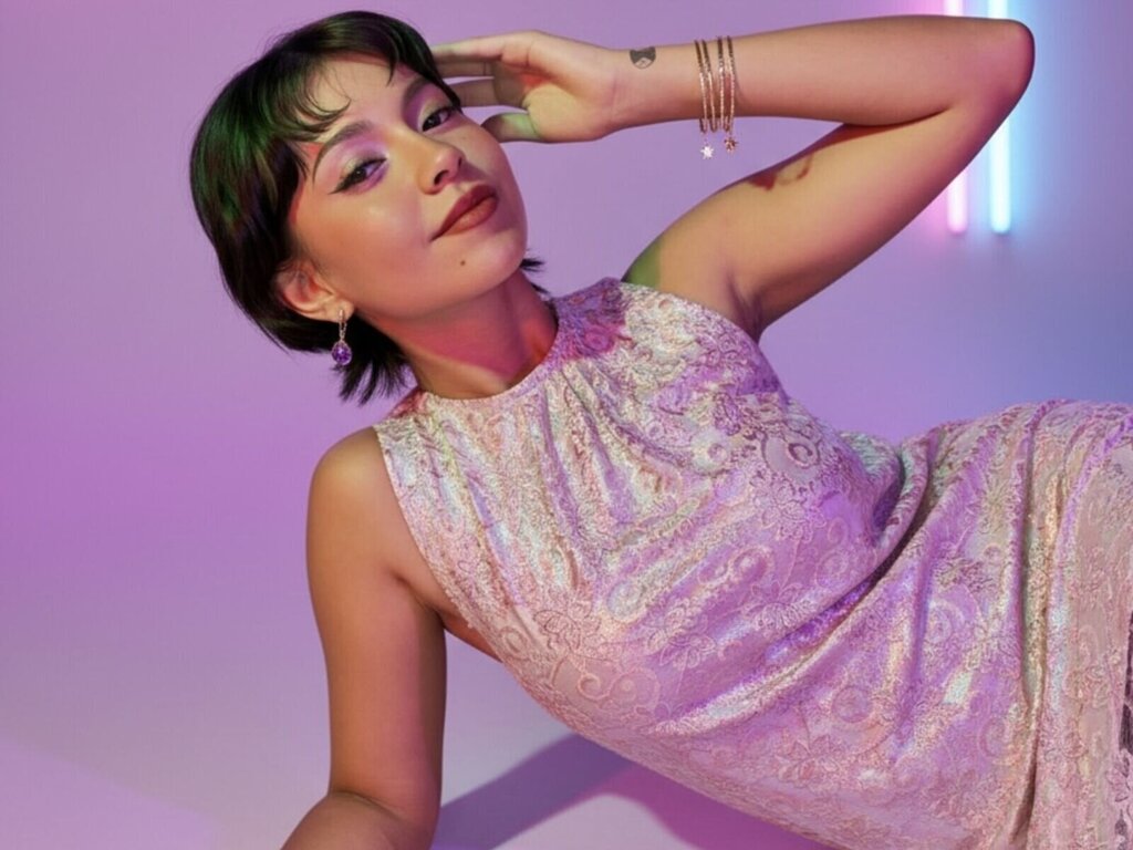 ElizabethThaylor's Webcam 