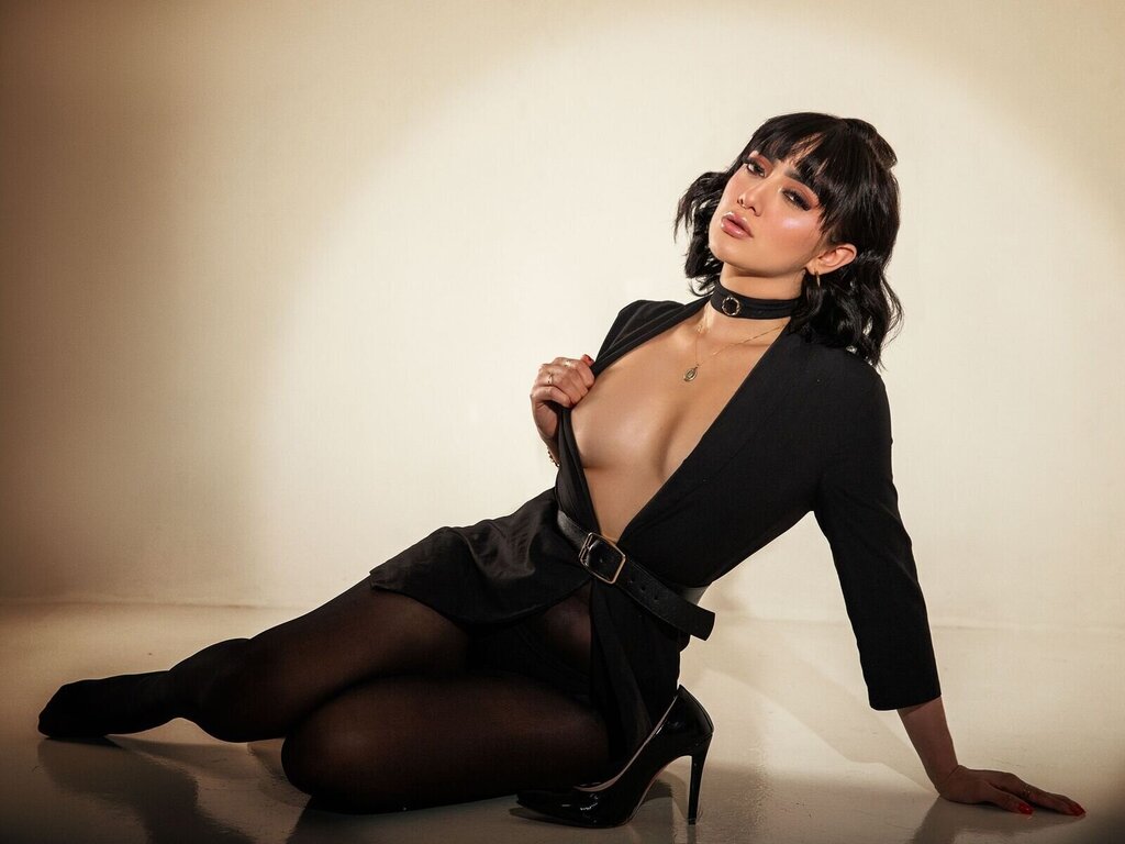 KassieTomey's Webcam 