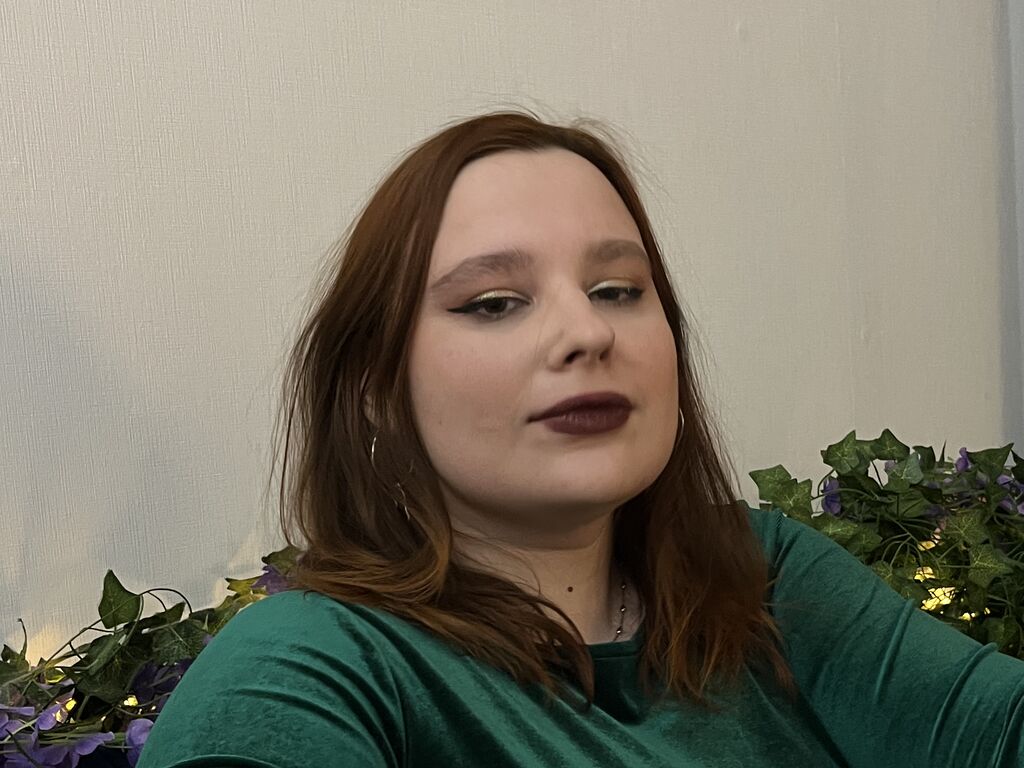 MaryMadisson's Webcam 