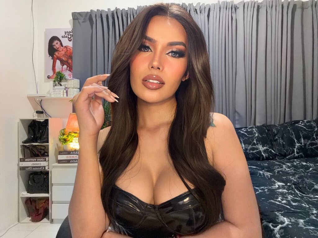 QuinnLillith's Webcam 