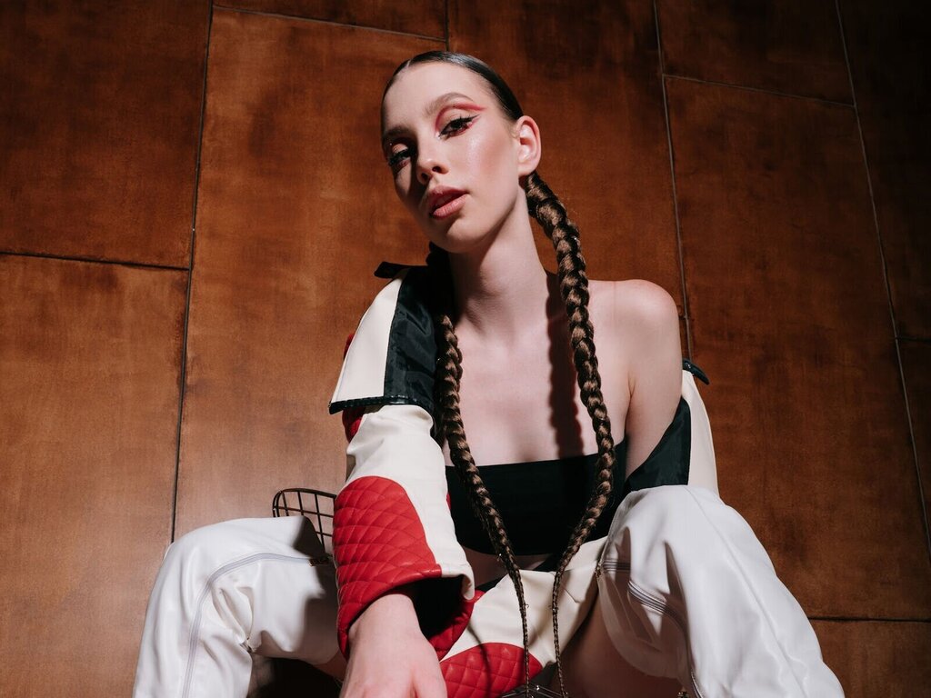 VeronicaVance's Webcam 